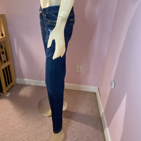 White House Black Market Saint Honore Distressed Girlfriend Jean - Picture 4 of 13